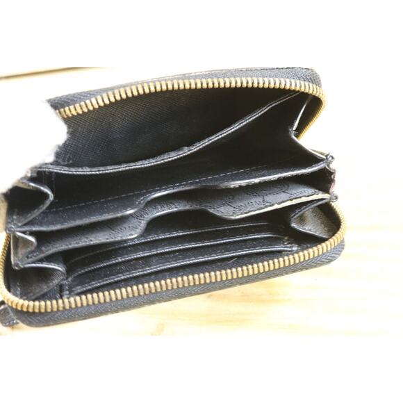 MICHAEL KORS Wallet Black Saffiano Leather Zip Around Clutch Wristlet 2012 - Picture 5 of 9